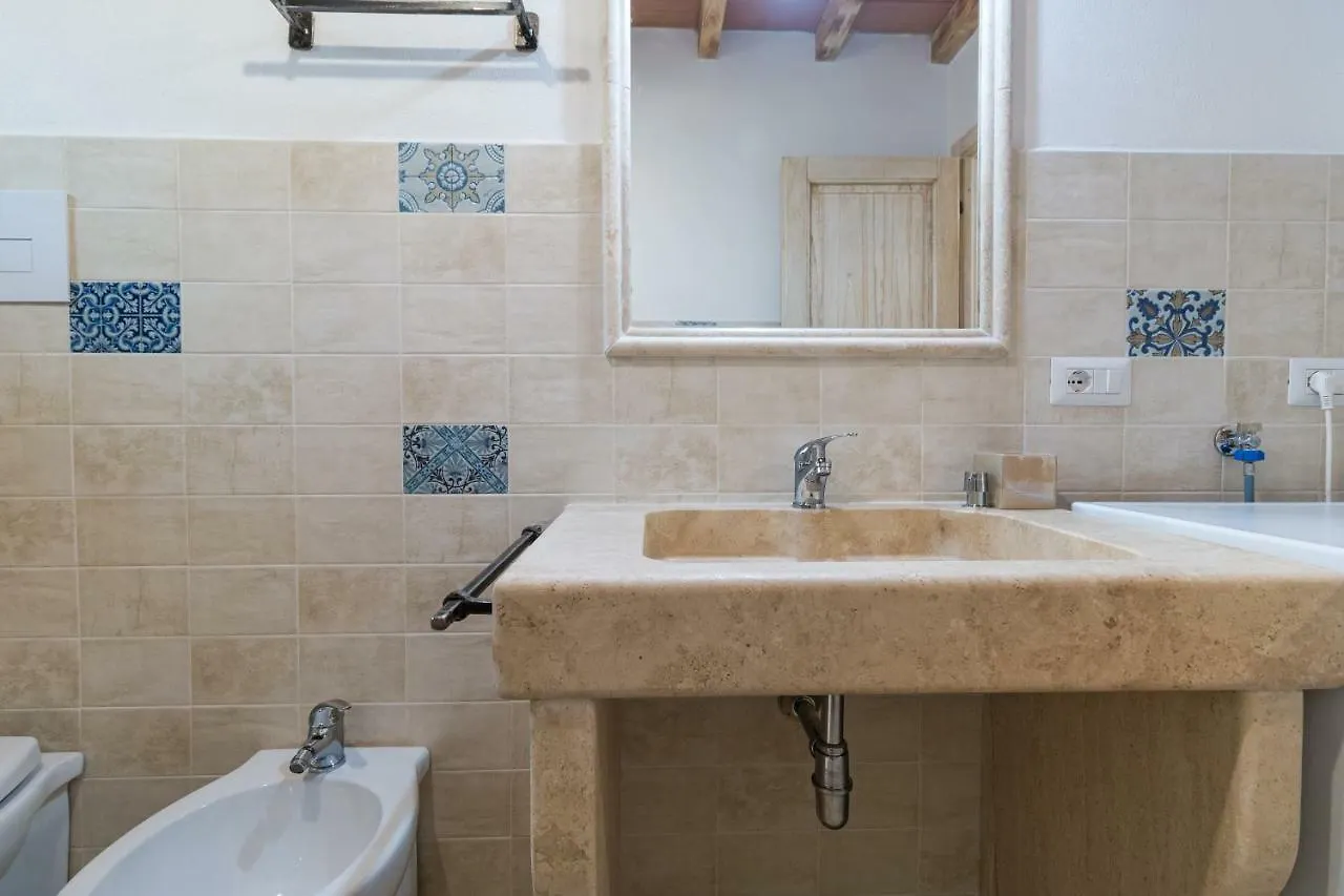 Sardinia Suite Apartment Dorgali 0*,  İtalya
