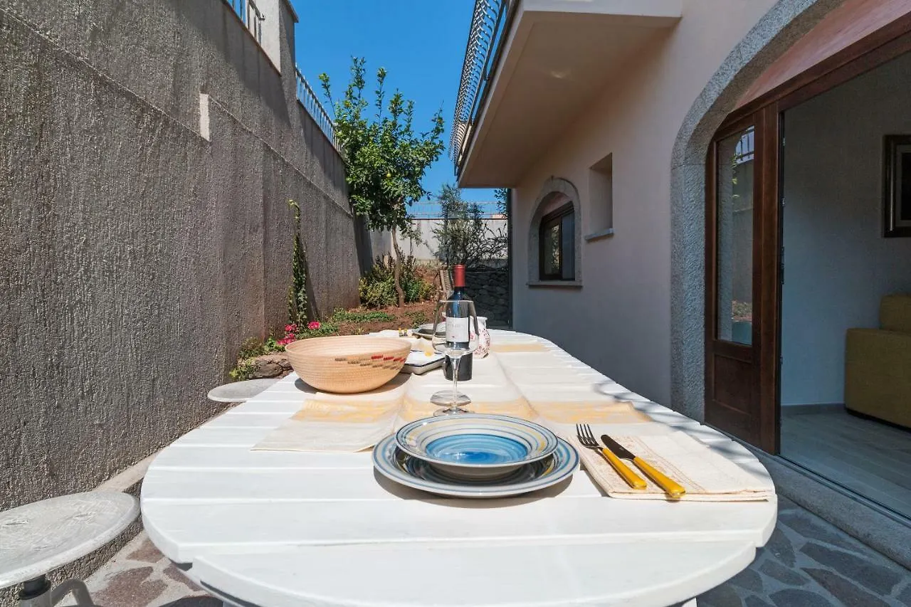 Sardinia Suite Apartment Dorgali 0*,  İtalya